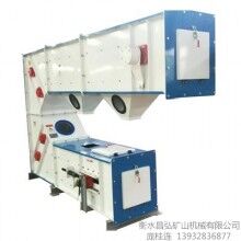 耐火材料專用Z型提升機(jī)，整機(jī)防爆，內(nèi)置強(qiáng)制通風(fēng)系統(tǒng)